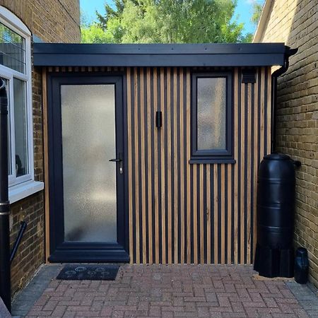 シッティングボーンSelf-Contained Annex, With Parking.アパートメント エクステリア 写真