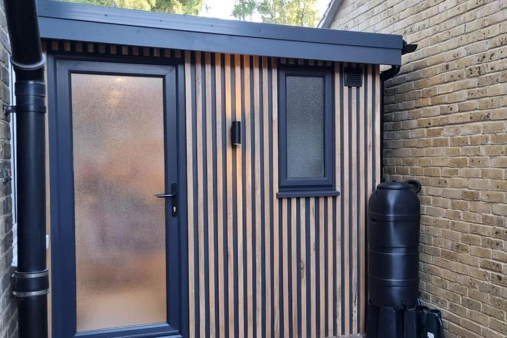 シッティングボーンSelf-Contained Annex, With Parking.アパートメント エクステリア 写真