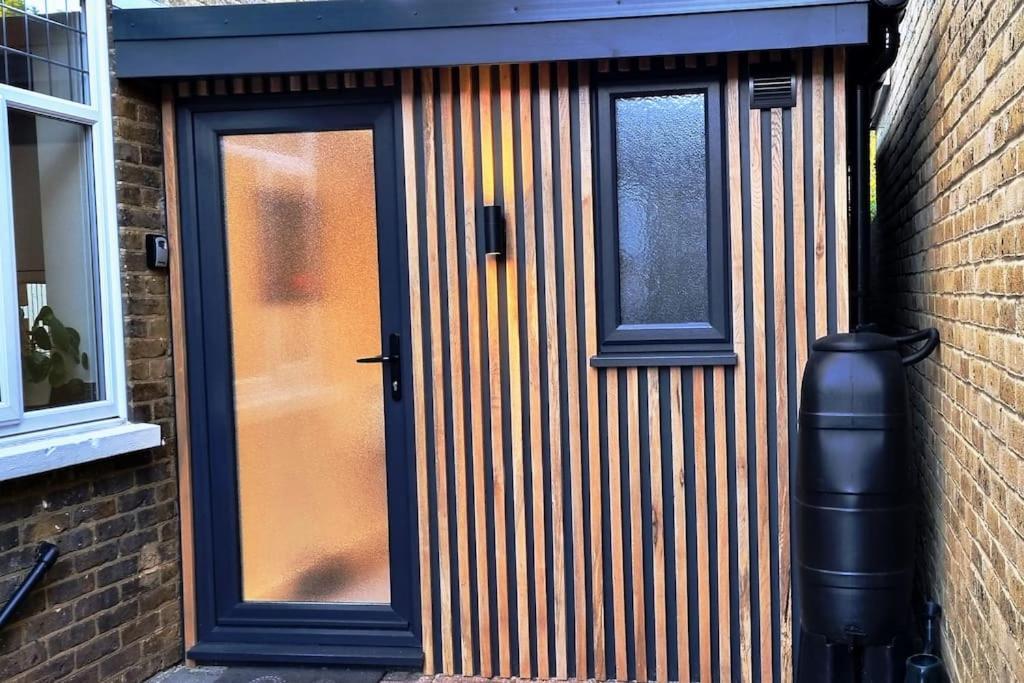 シッティングボーンSelf-Contained Annex, With Parking.アパートメント エクステリア 写真